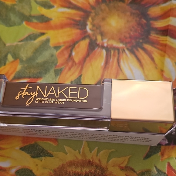 Urban Decay Stay Naked Foundation - Rich Brown - Picture 4 of 4